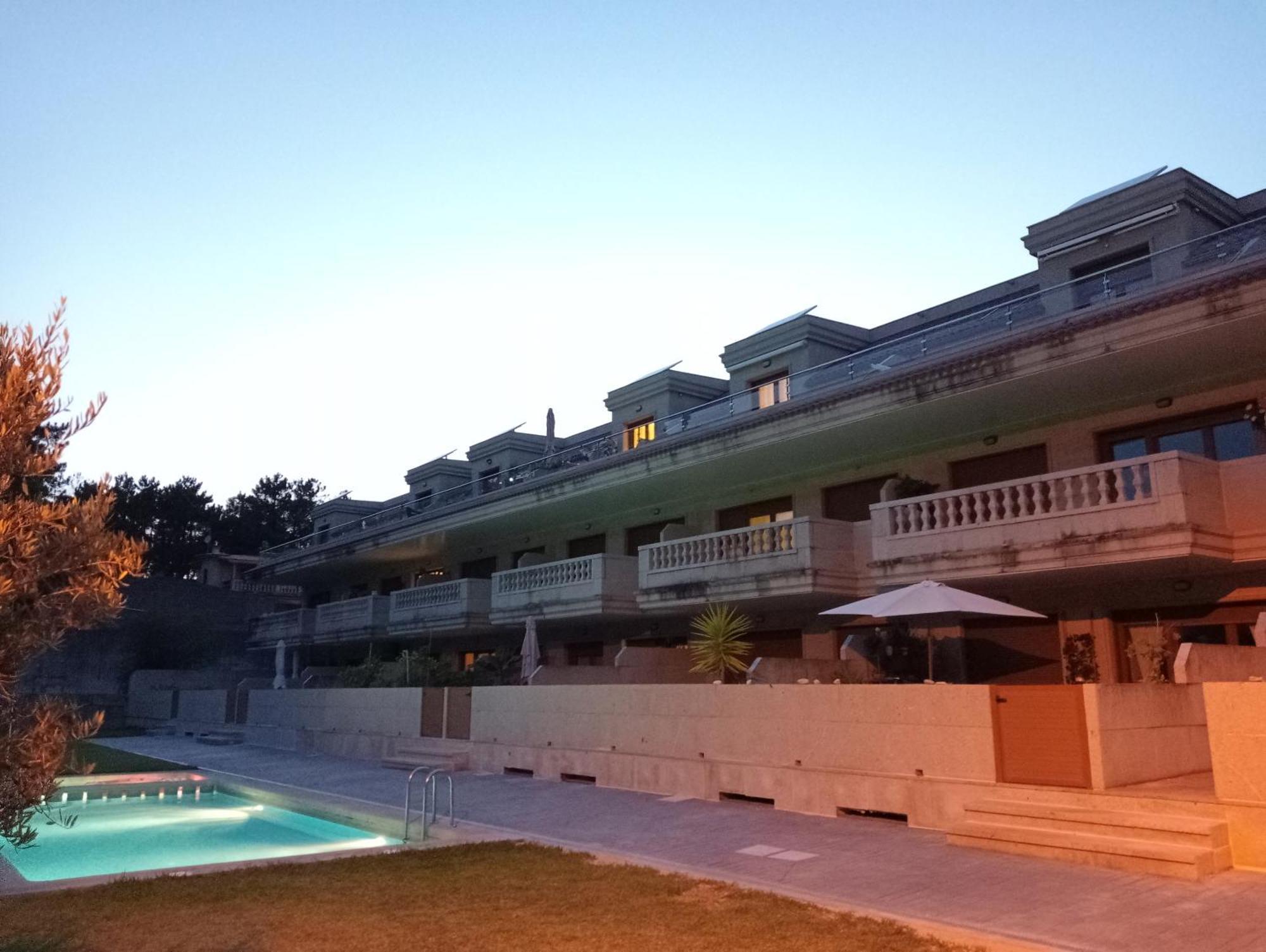 "Sanxenxo Holidays" Atico Con Garaje, Barbacoa Y Piscina A 5 Min Del Centro 외부 사진
